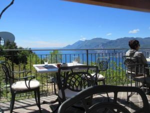 Die Locanda Monte Baldo lädt nicht nur während des Wandern um Verweilen ein Die Locanda Monte Baldo lädt nicht nur während des Wandern um Verweilen ein
