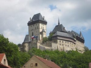 Ein echtes Wander-Highlight für Tschechien: die Burg Karlstejn