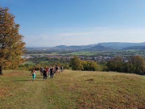 Rauf geht`s: auf die Burg Teck wandern! Rauf geht`s: auf die Burg Teck wandern!