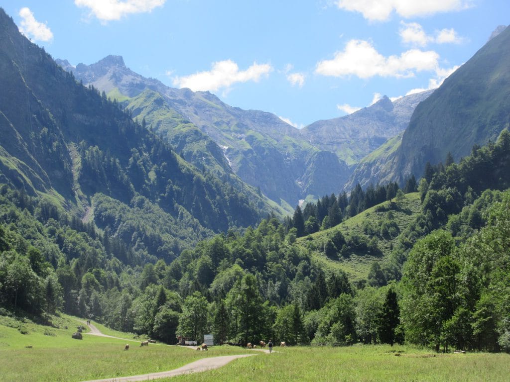 Über diesen link gelangt ihr direkt auf den Fernwanderweg E5 von Oberstdorf nach Spielmannsau!