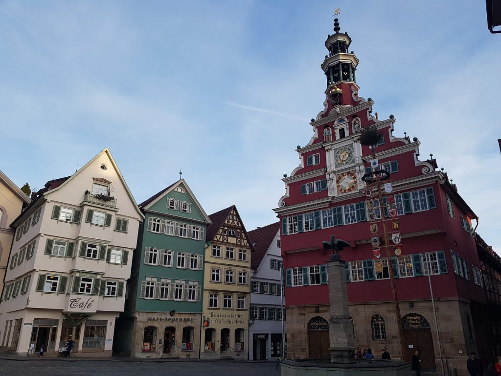 Das Rathaus, unser Endziel. Von Untertürkheim zur Burg Esslingen wandern!