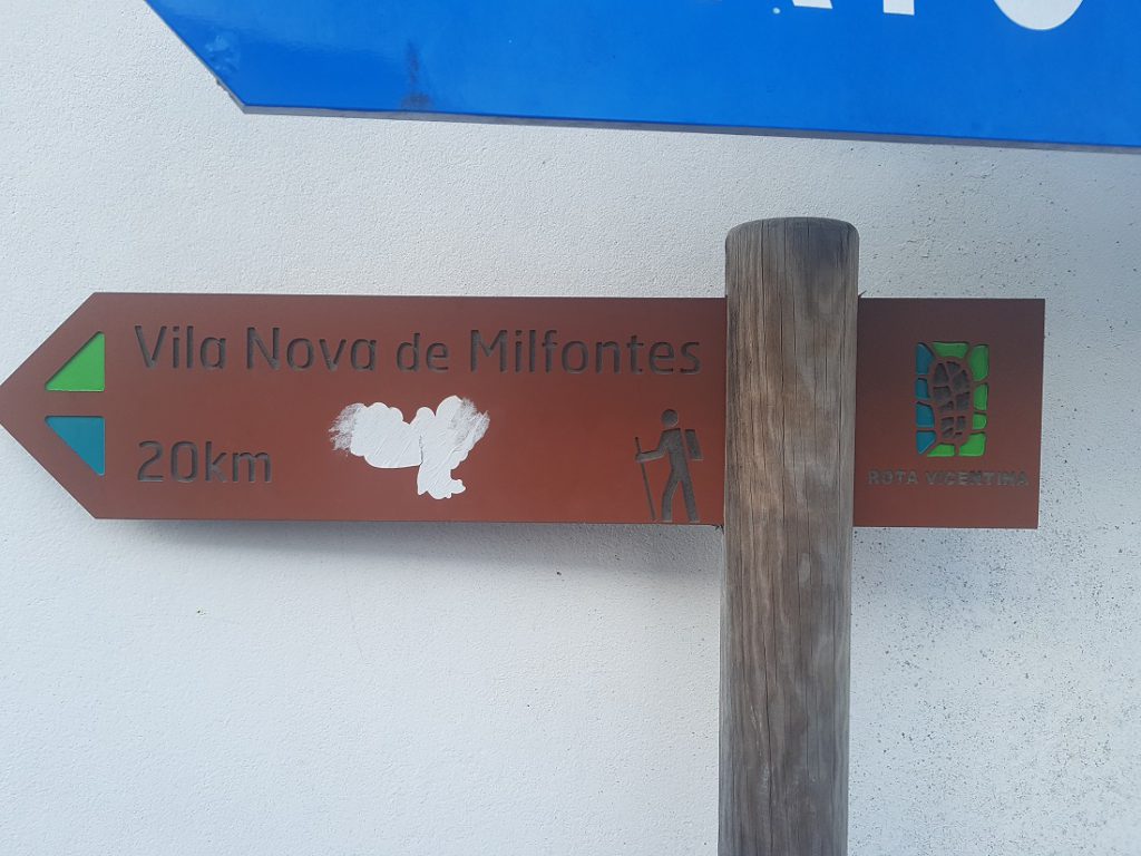 Wegweiser nach Vila Nova de Milfontes