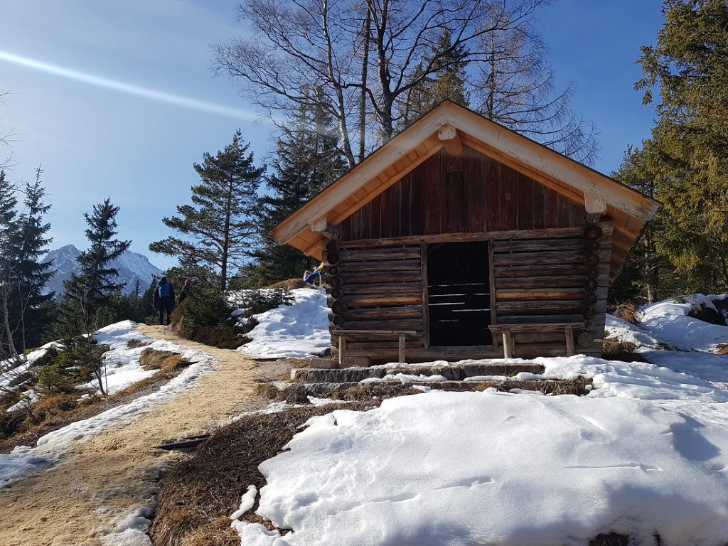 Schutzhütte auf dem Hohen Kranzberg