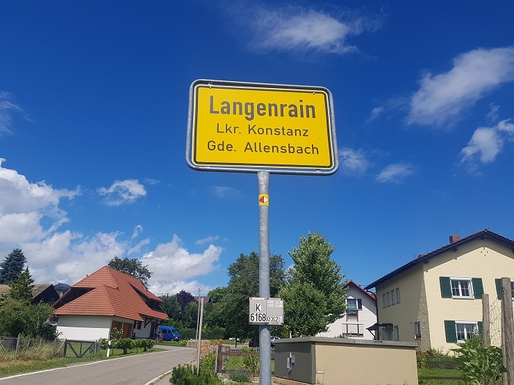 Ortseingangsschild von Langenrain