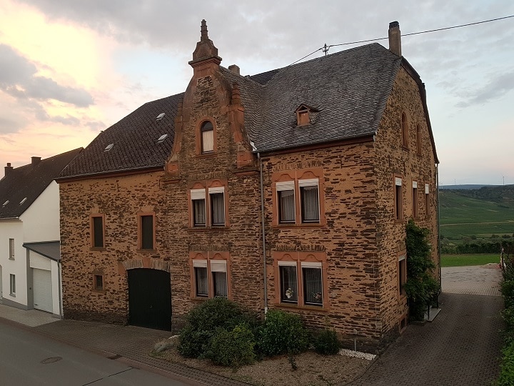 Schönes altes Backsteinhaus in Osann-Monzel