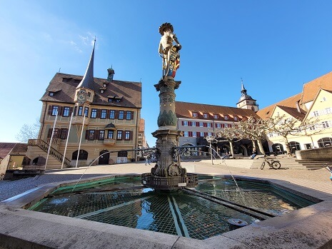Marktbrunnen am Rathaus in Bietigheim