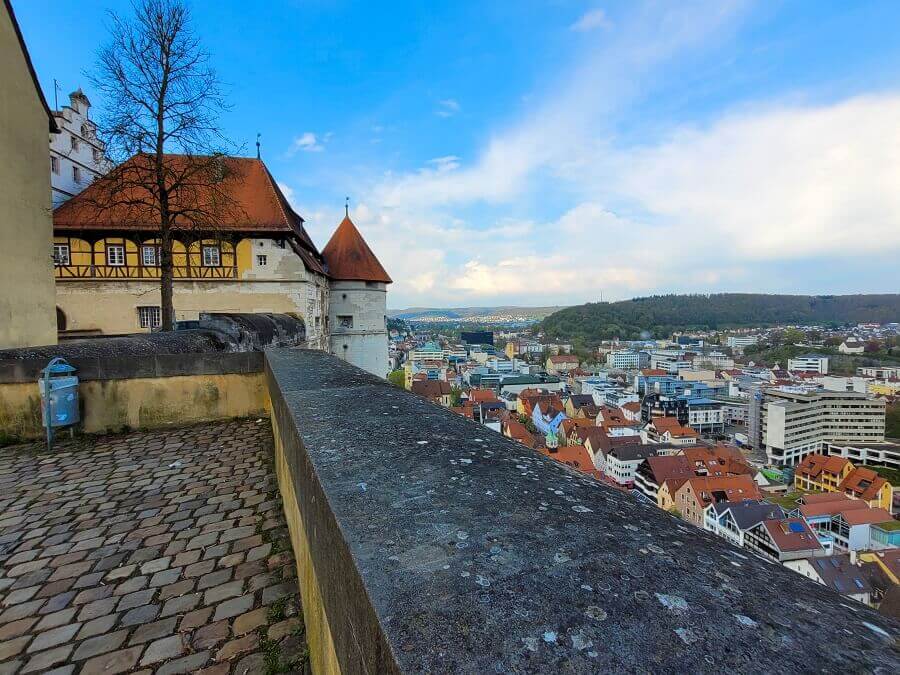 Blick vom Schloss hinab auf die Stadt Heidenheim