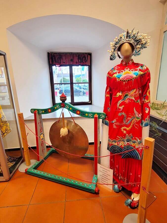 Chinesisches Faschingskostüm