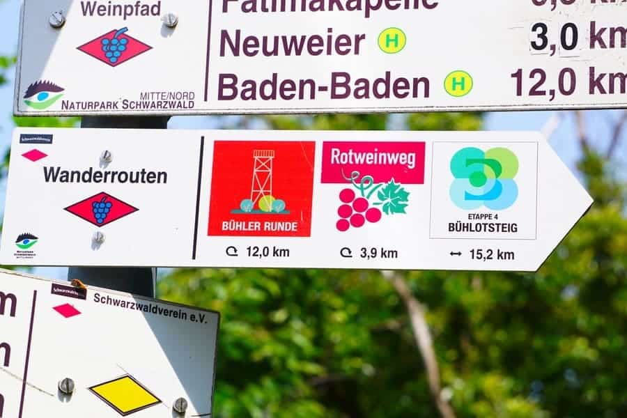 Viele Wanderwege gibt es in und rund um die Stadt Bühl zu erkunden.