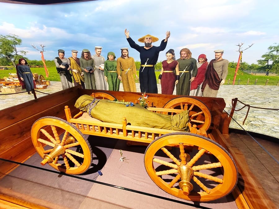 Die Ausstellung im Heidengrabenzentrum ist sehr informativ.