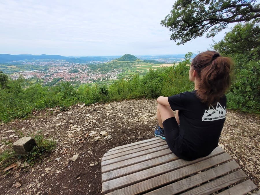 Tolle Aussicht vom Gutenberg auf die Achalm bei Eningen.
